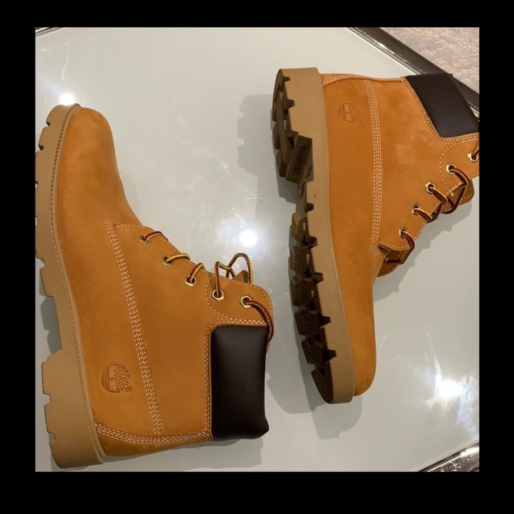 NWOT Timberland Construction Boots